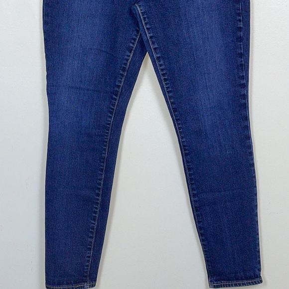 Gap Size 32 r Jeans, Authentic True Skinny - Picture 3 of 7